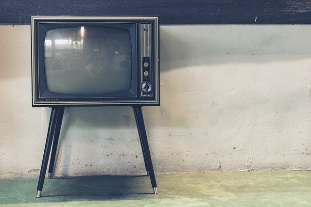 Retro televize.jpg